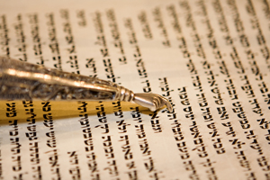 Torah-And-Yad-sm